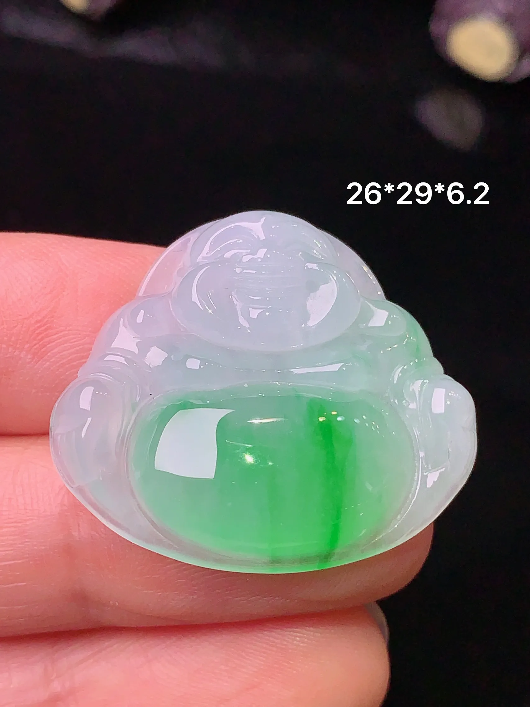 飘绿佛公吊坠 玉质细腻 色泽艳丽 整体尺寸26*29*6.2