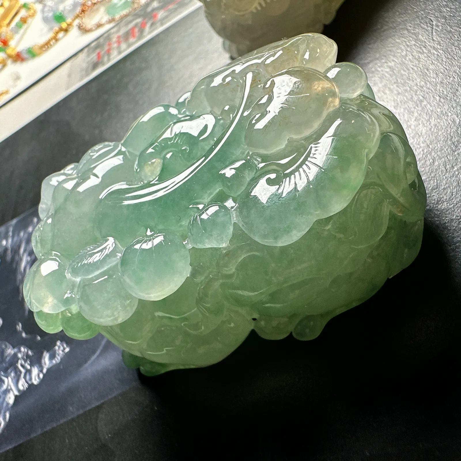 【大貔貅】巨无霸小摆、手玩件大貔貅一对，稀缺黄加绿色泽，种水在貔貅里面属于上乘之选，精美工艺，貔貅工艺的代表之作，收藏可选。