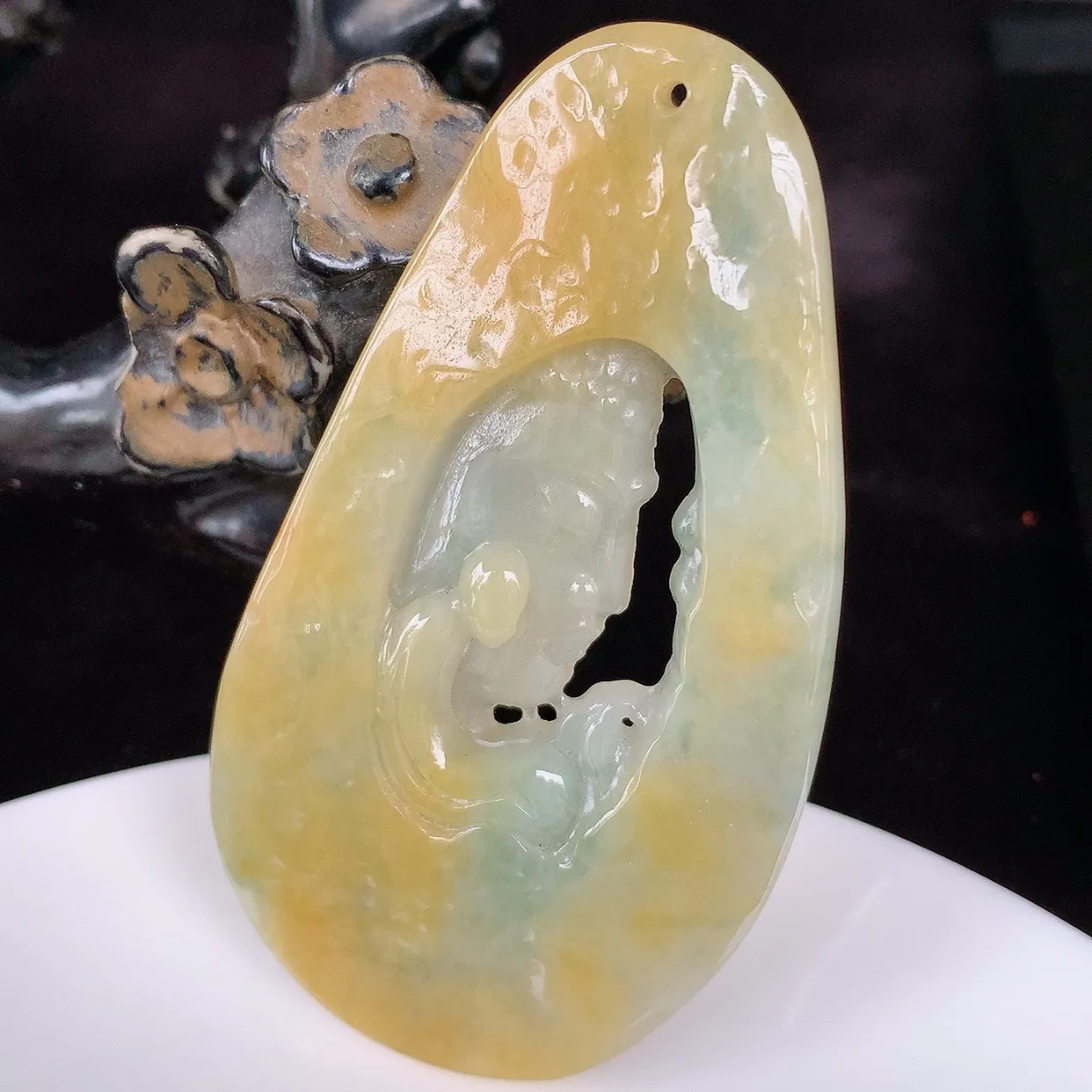 自然光实拍，精品大日如来，大件冰糯种黄翡翡翠大日如来、佛祖，法相端庄静美，普度众生 #60.22