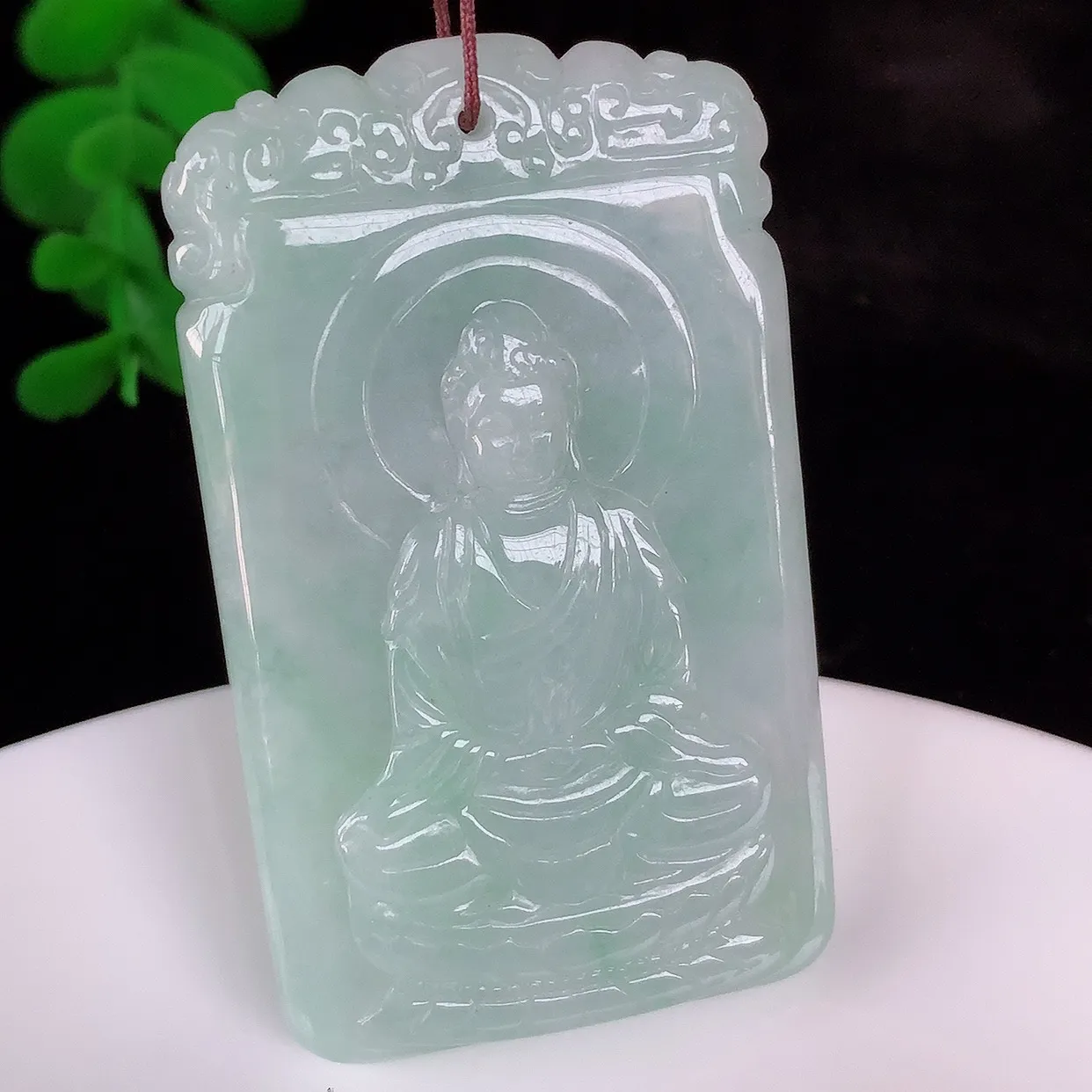 自然光实拍，精品大日如来，冰糯种飘绿翡翠大日如来、佛祖，法相端庄静美，普度众生 #57.20