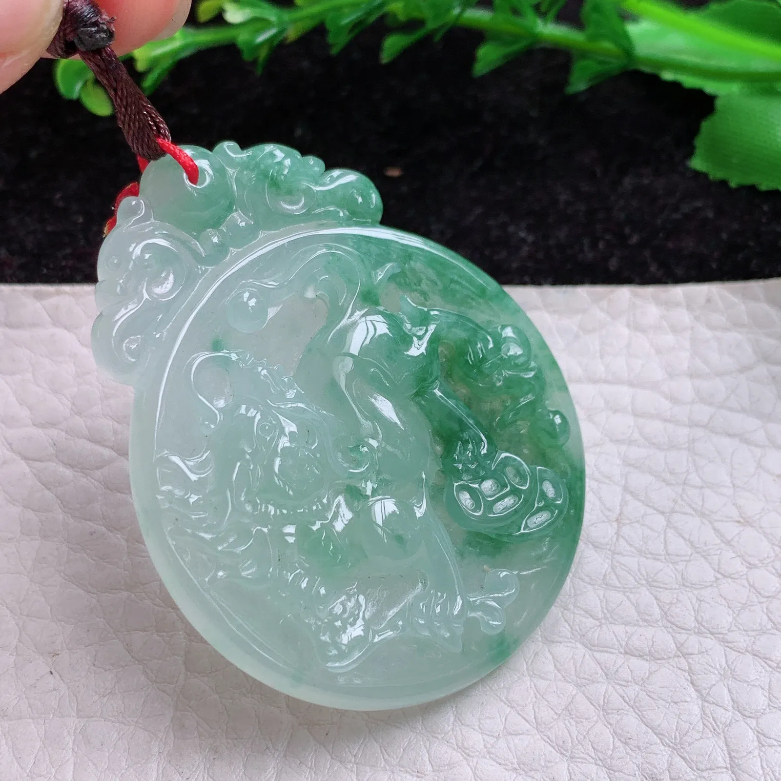 bg实拍52*42*5.6缅甸翡翠冰飘花瑞兽麒麟 玉麒麟玉吊坠 玉挂件