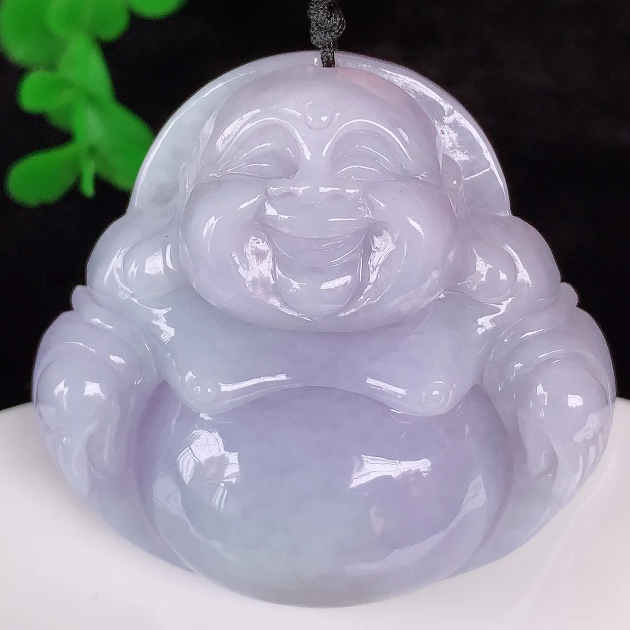 自然光实拍 大件厚装冰润冰糯种紫罗兰翡翠佛公吊坠，饱满， 佛公亦保平安，寓意有福（佛公）相伴，配戴优雅迷人！#41.22