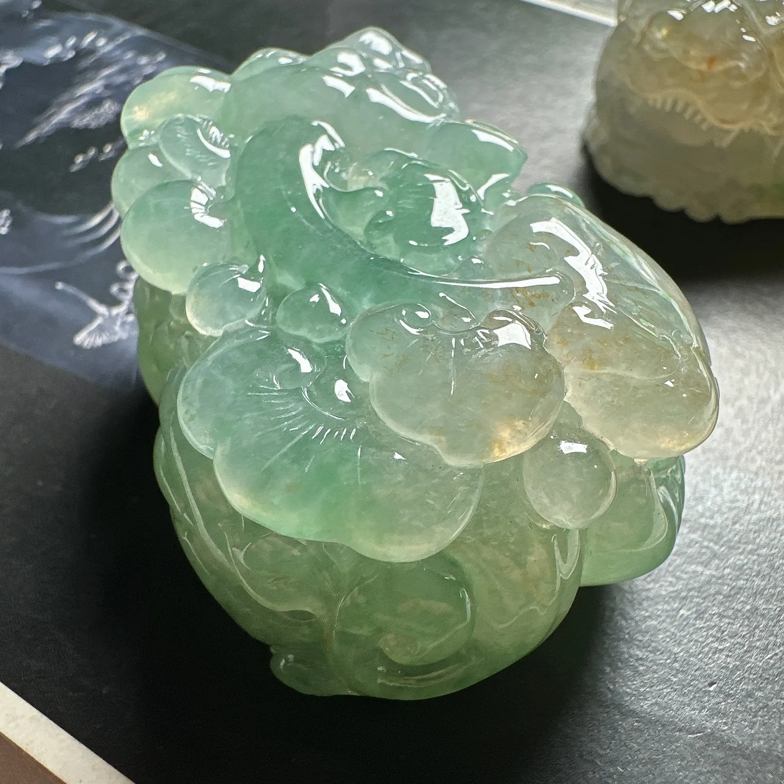 【大貔貅】巨无霸小摆、手玩件大貔貅一对，稀缺黄加绿色泽，种水在貔貅里面属于上乘之选，精美工艺，貔貅工艺的代表之作，收藏可选。