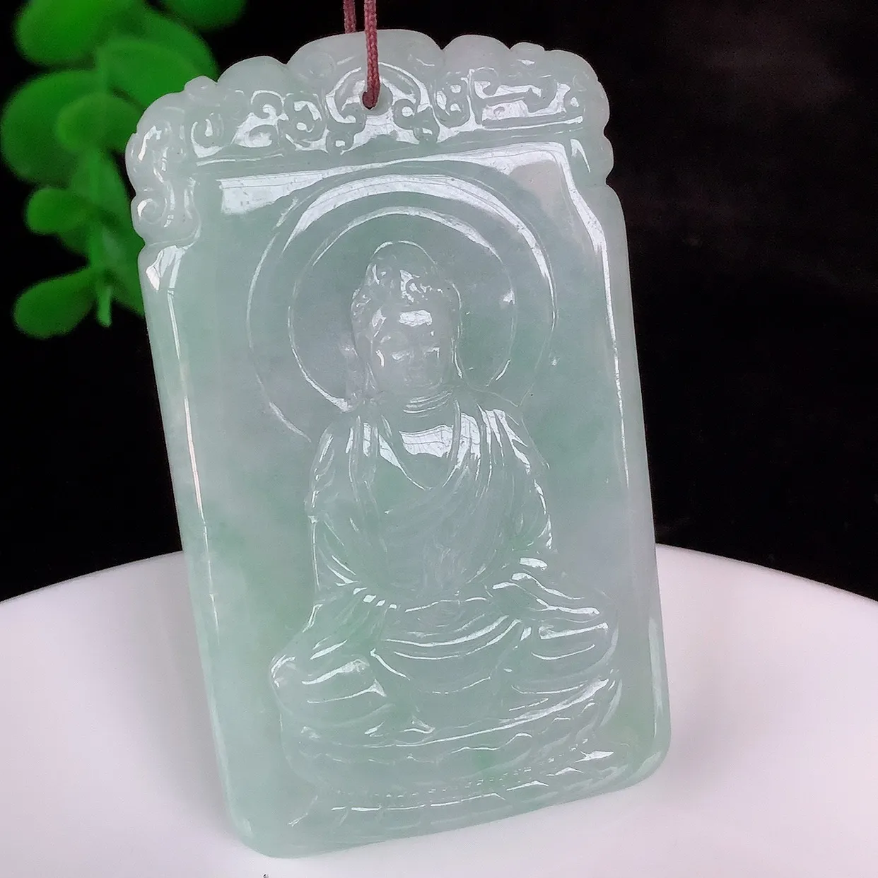 自然光实拍，精品大日如来，冰糯种飘绿翡翠大日如来、佛祖，法相端庄静美，普度众生 #57.20