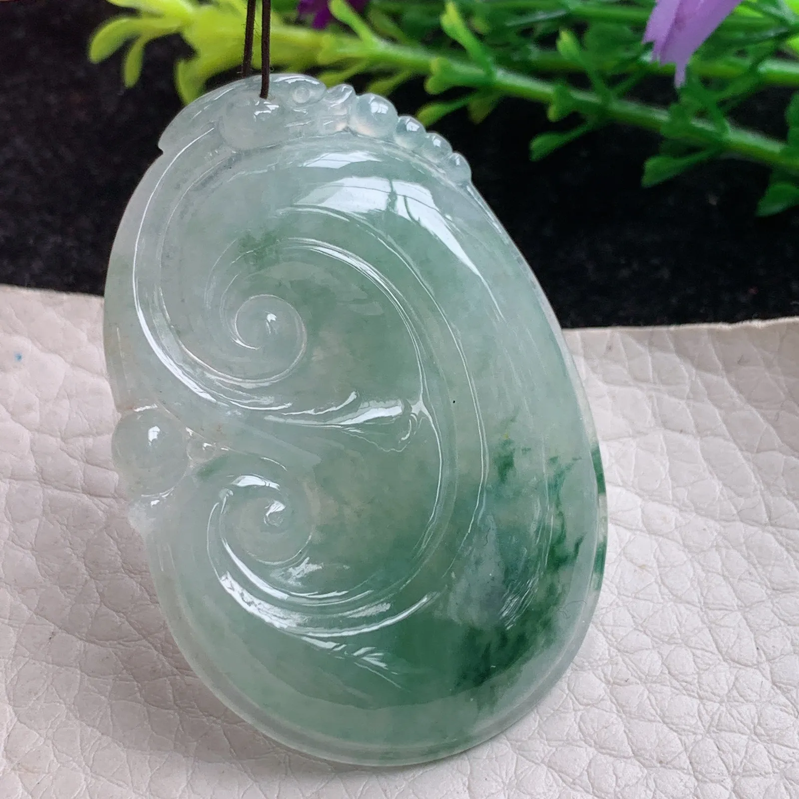 Zen实拍52.3*36*5.6缅甸翡翠飘花如意 事事顺玉吊坠 玉挂件