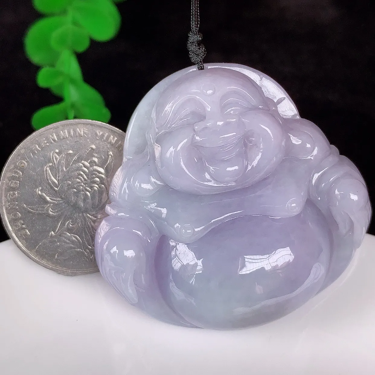 自然光实拍 大件厚装冰润冰糯种紫罗兰翡翠佛公吊坠，饱满， 佛公亦保平安，寓意有福（佛公）相伴，配戴优雅迷人！#41.22