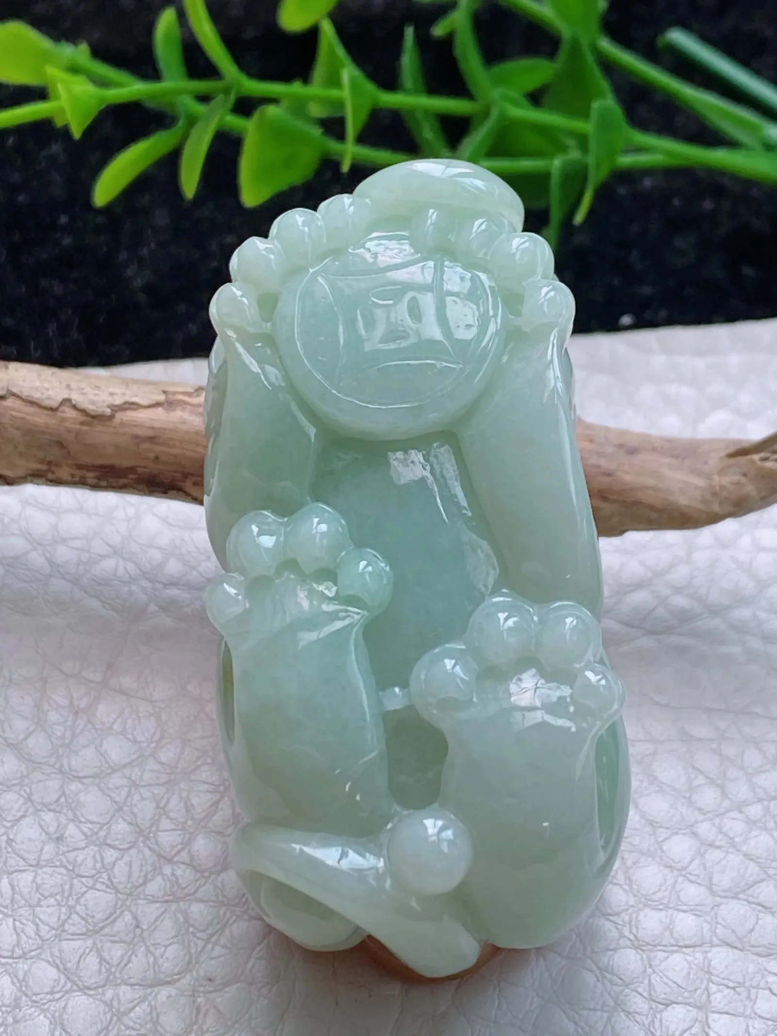 lz实拍52.8*26*26自然光实拍缅甸翡翠冰糯立体双彩红翡招财貔貅吊坠 瑞兽玉坠
