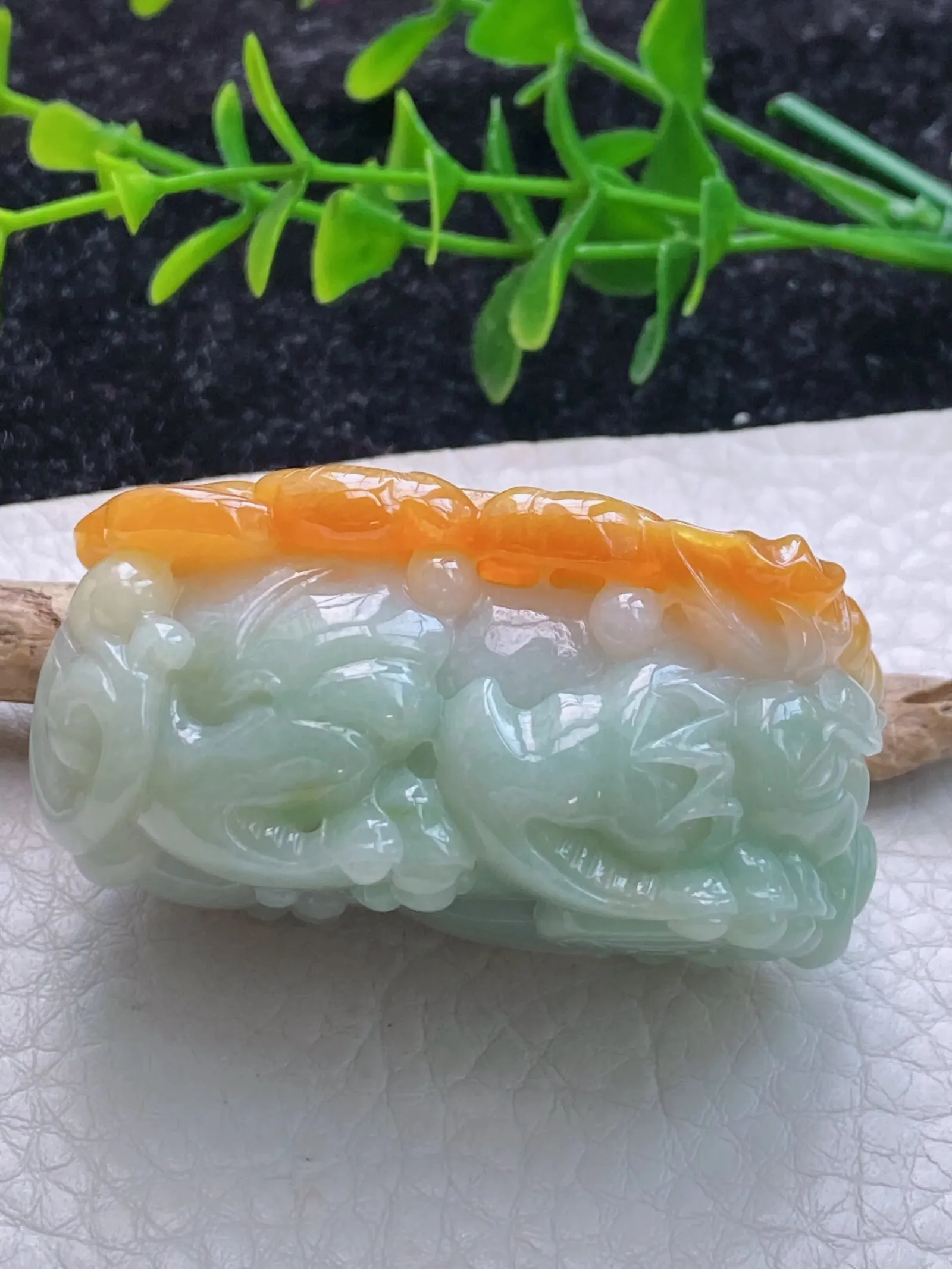 lz实拍52.8*26*26自然光实拍缅甸翡翠冰糯立体双彩红翡招财貔貅吊坠 瑞兽玉坠