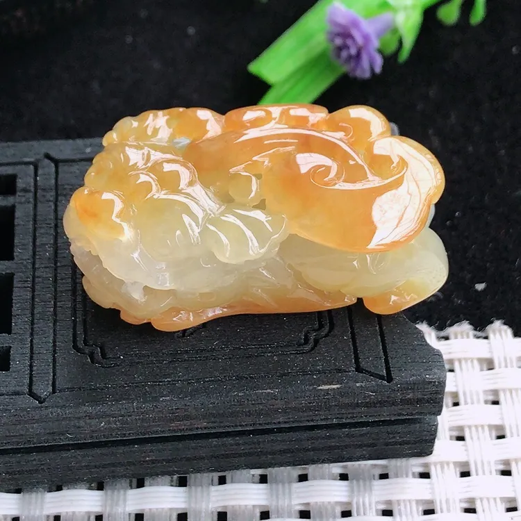 自然光老坑精美冰胶黄翡貔貅吊坠翡翠玉坠尺寸36.5/20/15