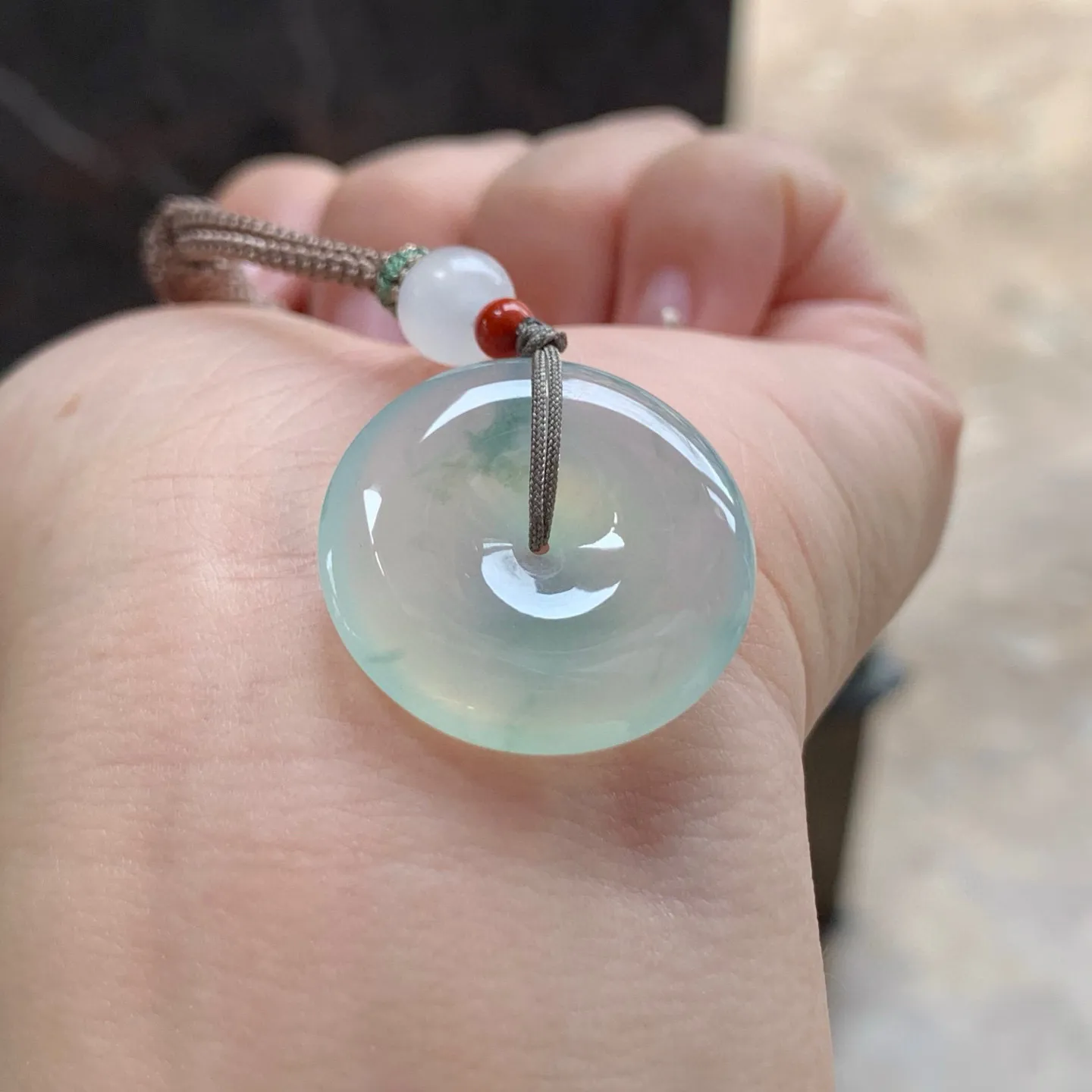 冰种飘花平安扣
清爽