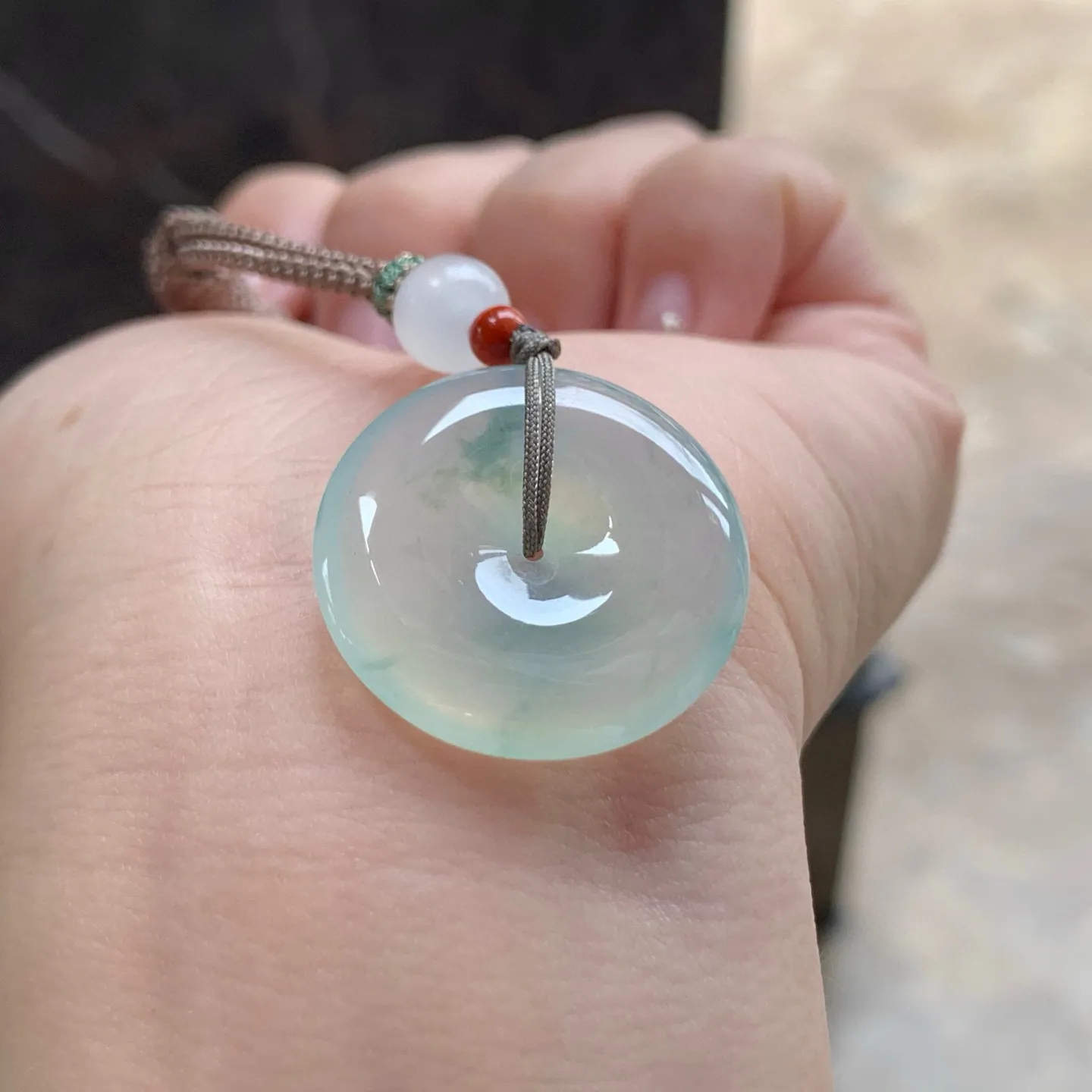 冰种飘花平安扣
清爽