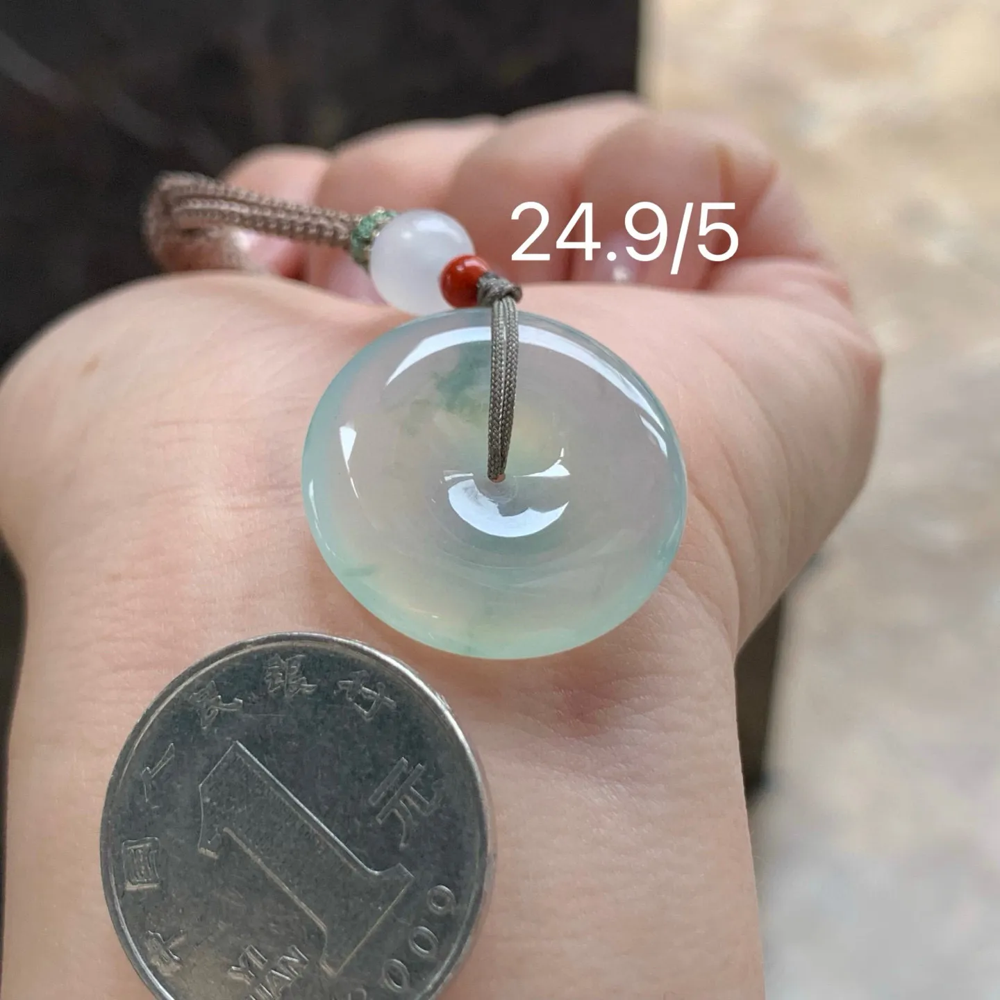 冰种飘花平安扣
清爽