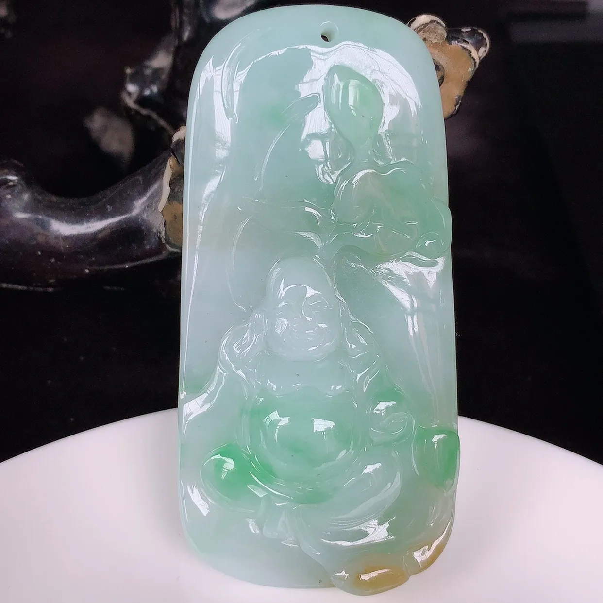 自然光实拍，大件厚装冰润冰糯种双彩黄加绿翡翠逍遥布袋佛吊坠，代代有钱，水足丰盈，盈满欢喜，配戴送礼佳品！#60.24