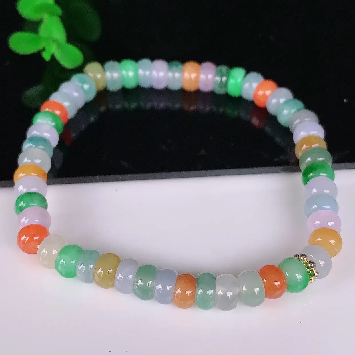 自然光实拍，冰润冰糯种多彩算盘珠翡翠手串手链，种老水足，冰清玉润  颜色漂亮  #46.24取一尺寸6*3mm