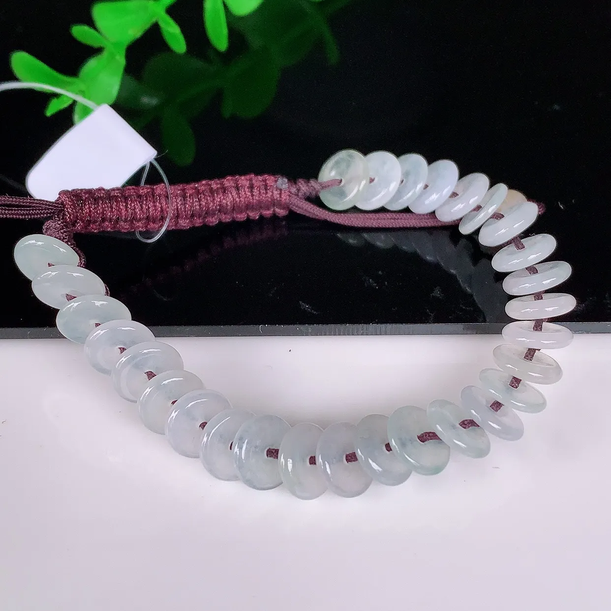 自然光实拍，冰润冰种翡翠平安扣手串手链，种老水足，冰清玉润  颜色漂亮  #49.24取一尺寸7.6*1.5mm