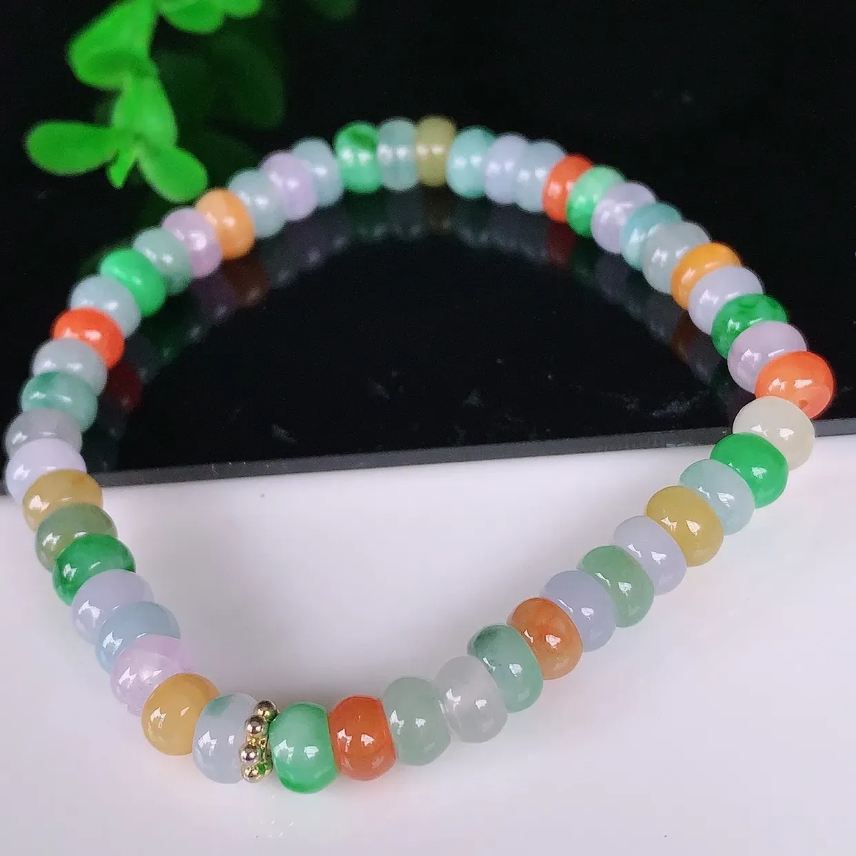 自然光实拍，冰润冰糯种多彩算盘珠翡翠手串手链，种老水足，冰清玉润  颜色漂亮  #46.24取一尺寸6*3mm