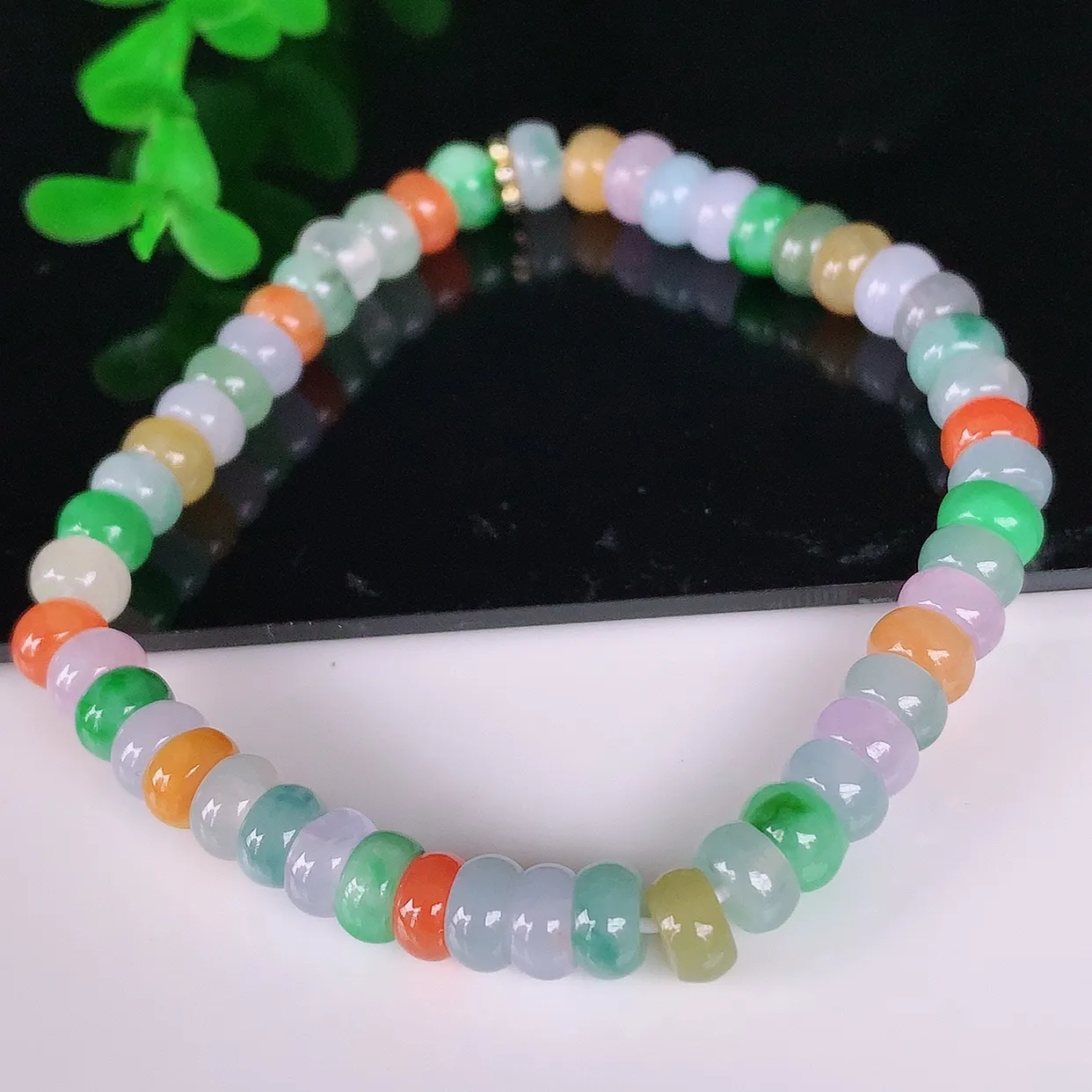 自然光实拍，冰润冰糯种多彩算盘珠翡翠手串手链，种老水足，冰清玉润  颜色漂亮  #46.24取一尺寸6*3mm