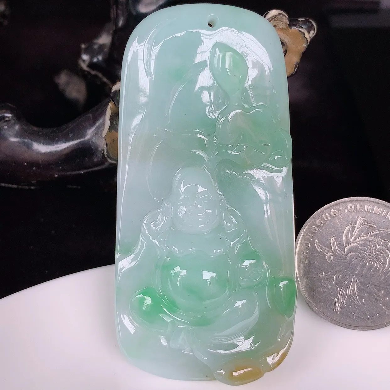 自然光实拍，大件厚装冰润冰糯种双彩黄加绿翡翠逍遥布袋佛吊坠，代代有钱，水足丰盈，盈满欢喜，配戴送礼佳品！#60.24