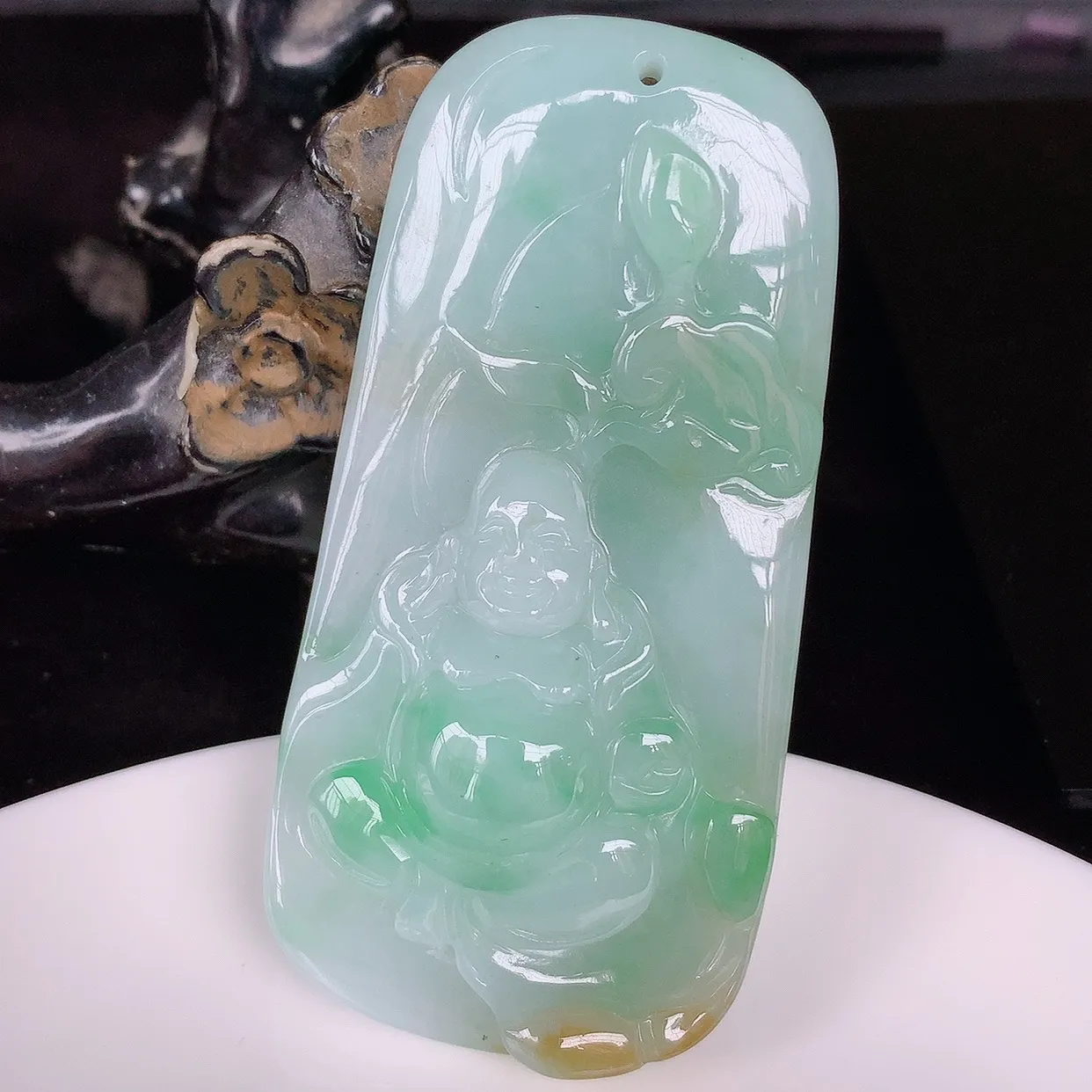 自然光实拍，大件厚装冰润冰糯种双彩黄加绿翡翠逍遥布袋佛吊坠，代代有钱，水足丰盈，盈满欢喜，配戴送礼佳品！#60.24