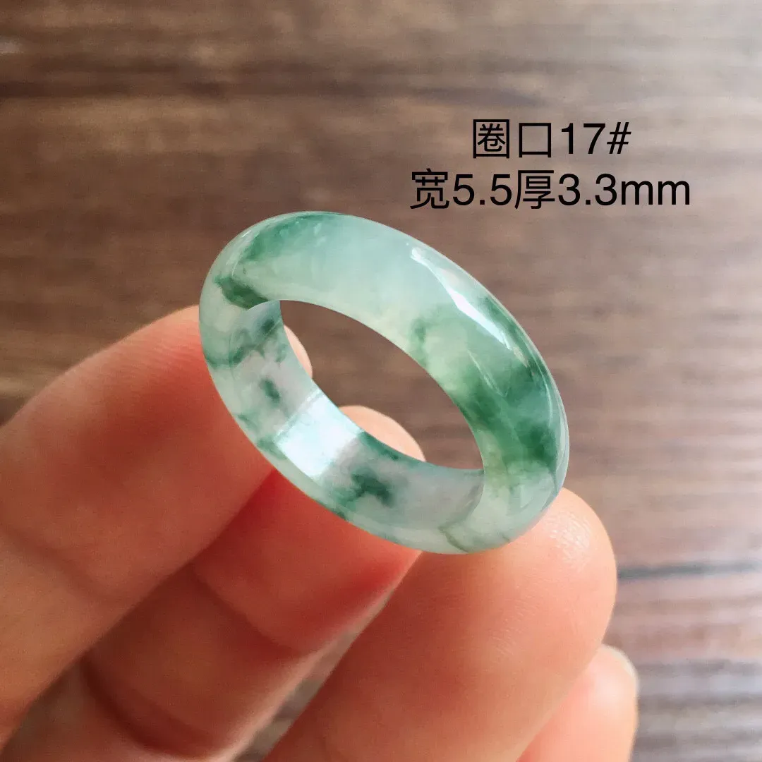 冰飘花戒圈，指环，冰润细腻，种水足 圈口17 5.5*3.3