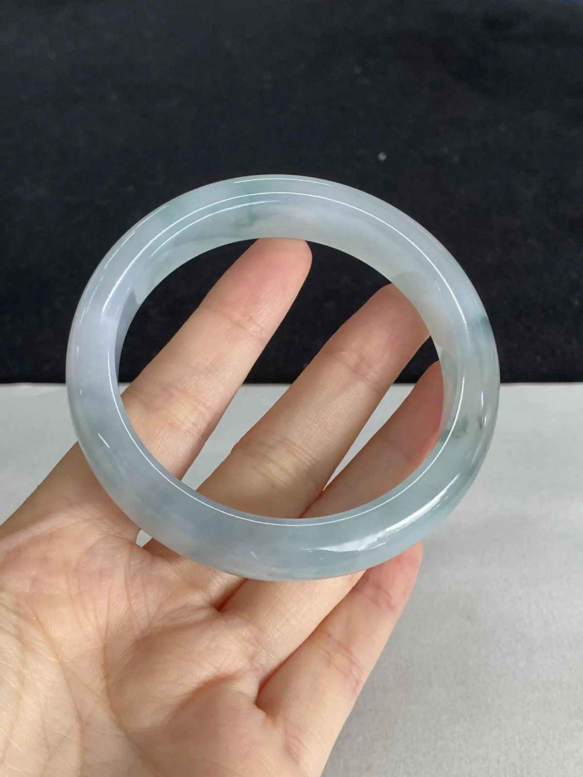 正圈56圈口，翡翠冰糯种白色手镯