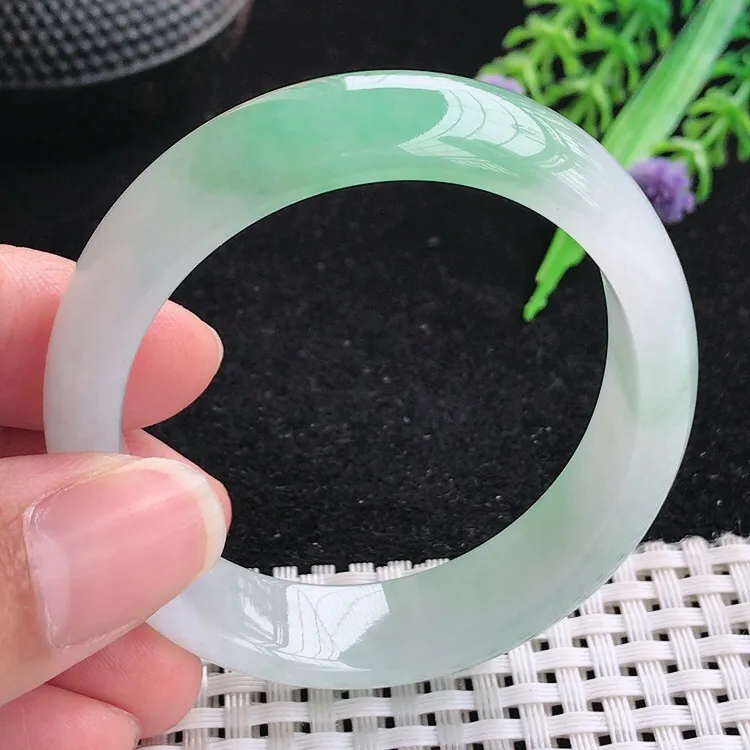 自然光53圈口老坑冰胶水灵飘绿贵妃手镯翡翠玉镯尺寸53/46/12.6/6.8