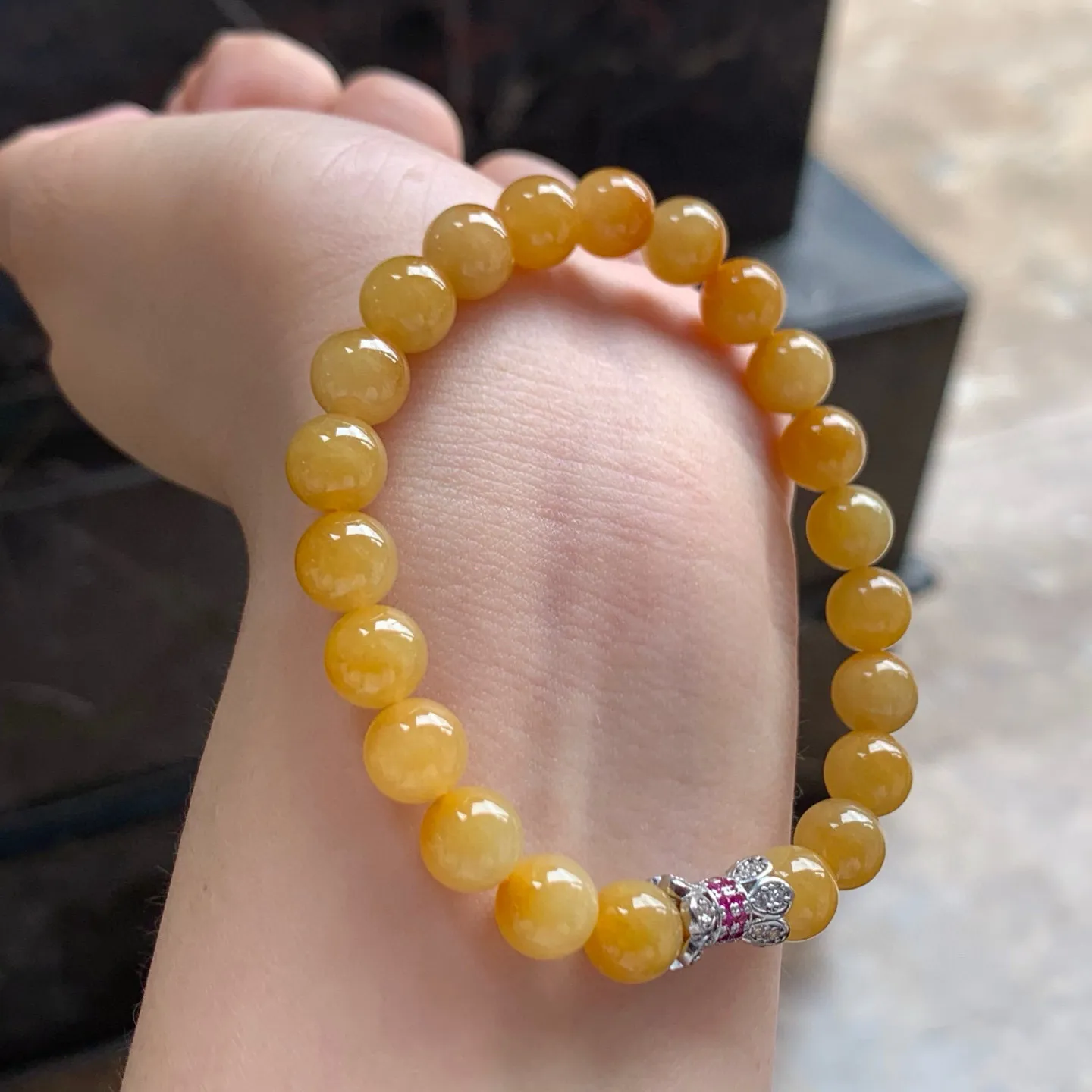 黄翡手串
水润独特