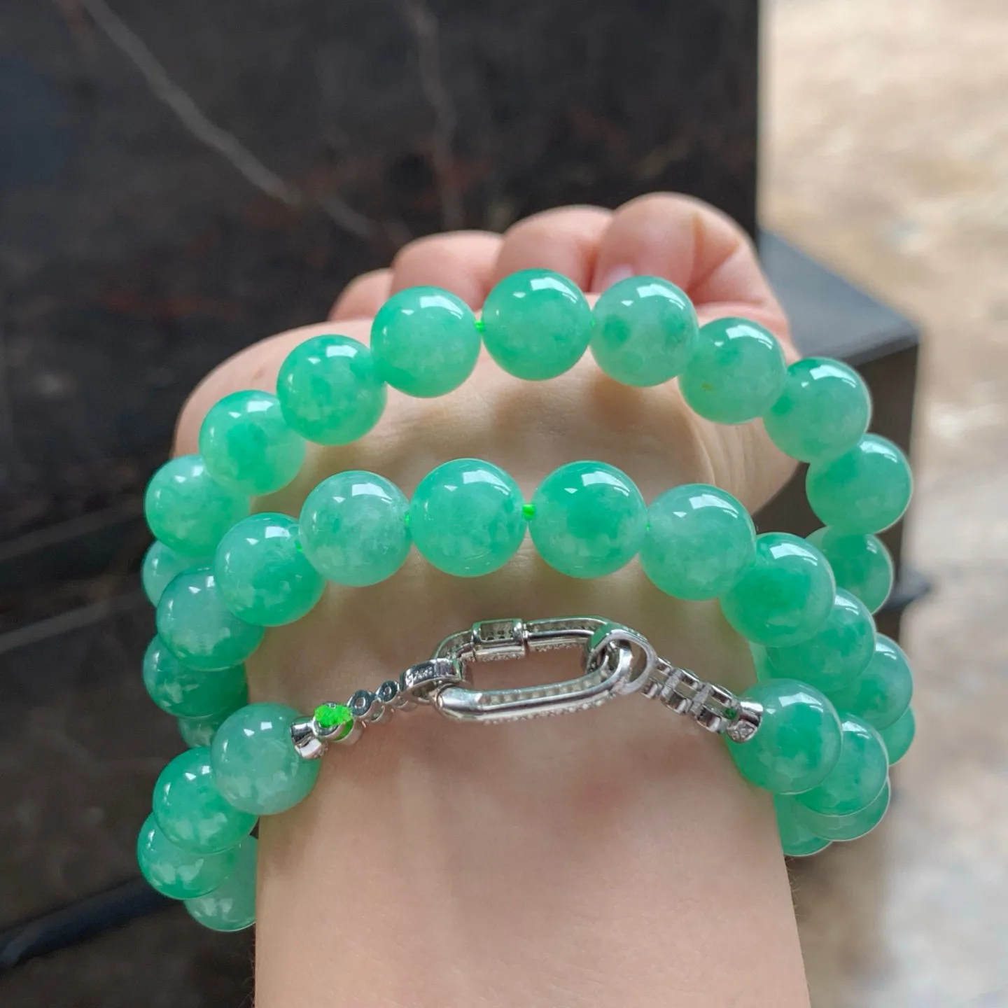 阳绿珠链
水润清爽