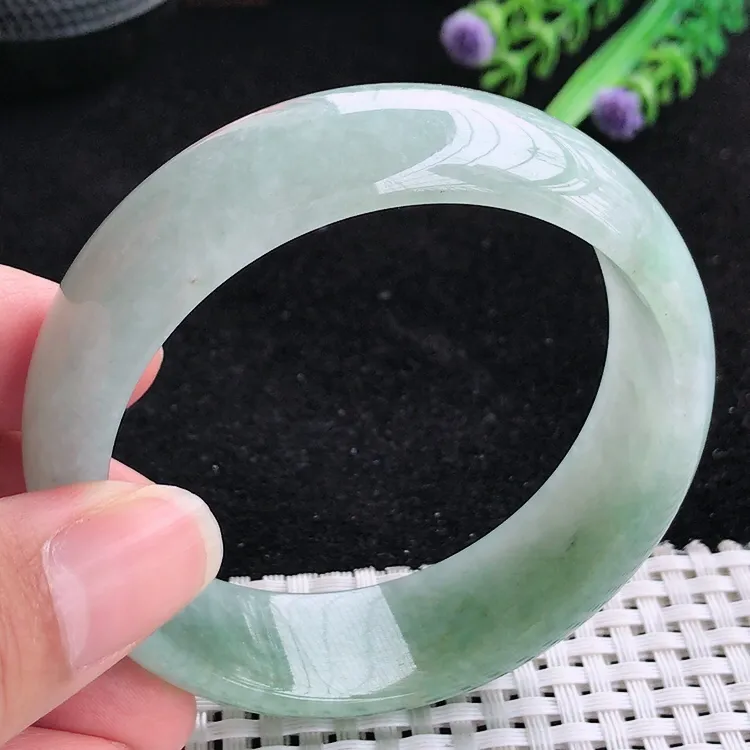自然光59圈口老坑精美温润浅绿色宽版手镯轮胎玉镯尺寸59/18.5/8.1