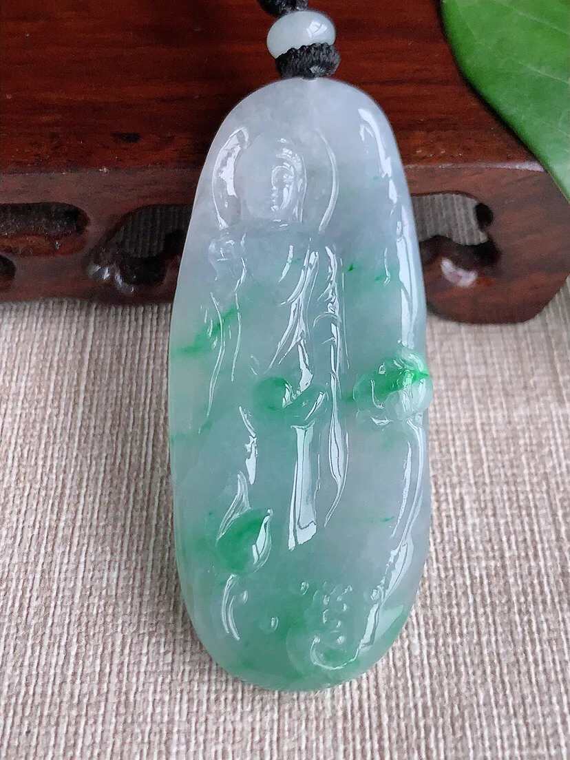 a货翡翠老坑冰种飘绿阿弥陀佛吊坠 尺寸60.3×25.5×5.8mm 重量24.28g 0528
