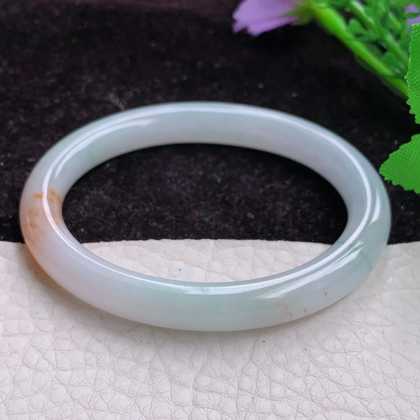 blm 53*46.5*8*7.5贵妃镯 特色天然翡翠水润三彩圆条椭形玉手镯