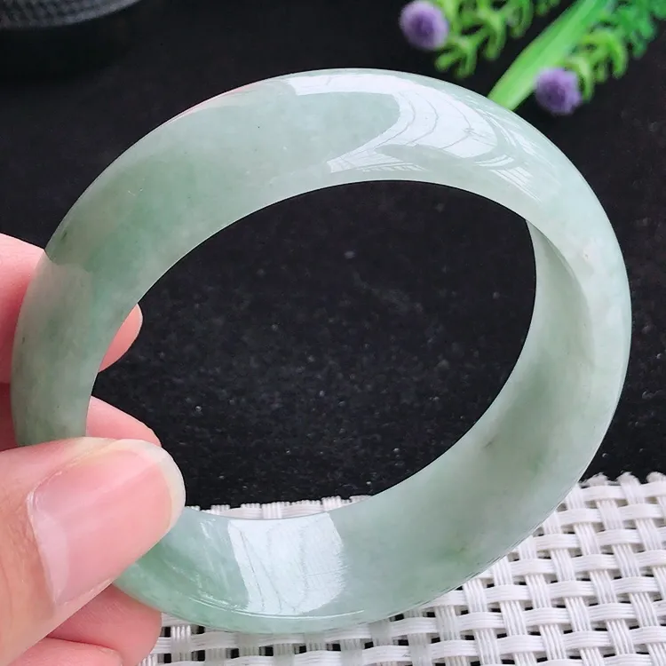 自然光59圈口老坑精美温润浅绿色宽版手镯轮胎玉镯尺寸59/18.5/8.1