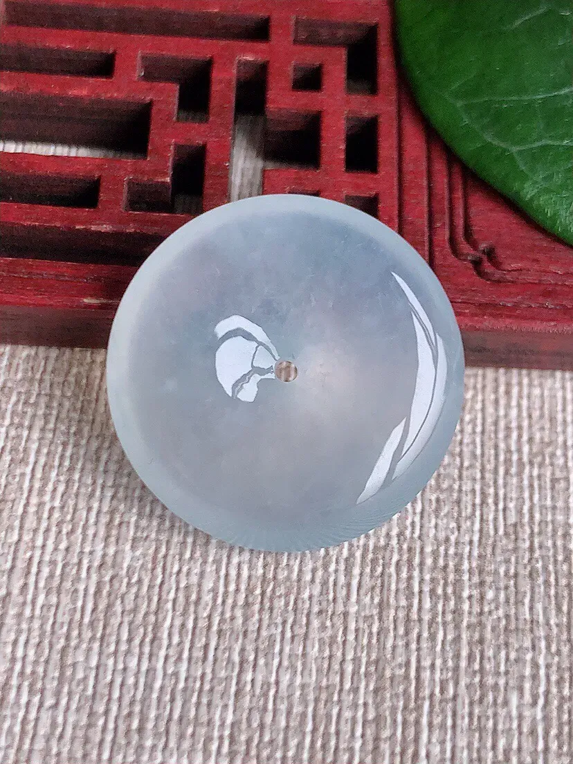a货翡翠老坑冰种白月光平安扣吊坠 尺寸24.8×6mm 重量7.62g 0528