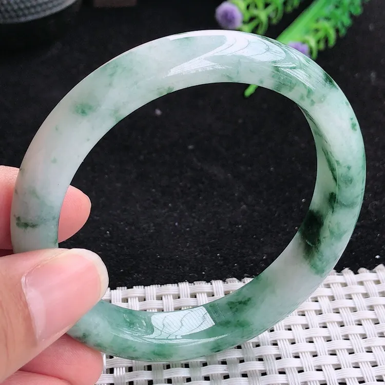 自然光58圈口老坑精美温润飘花手镯翡翠玉镯尺寸58/12/8.6