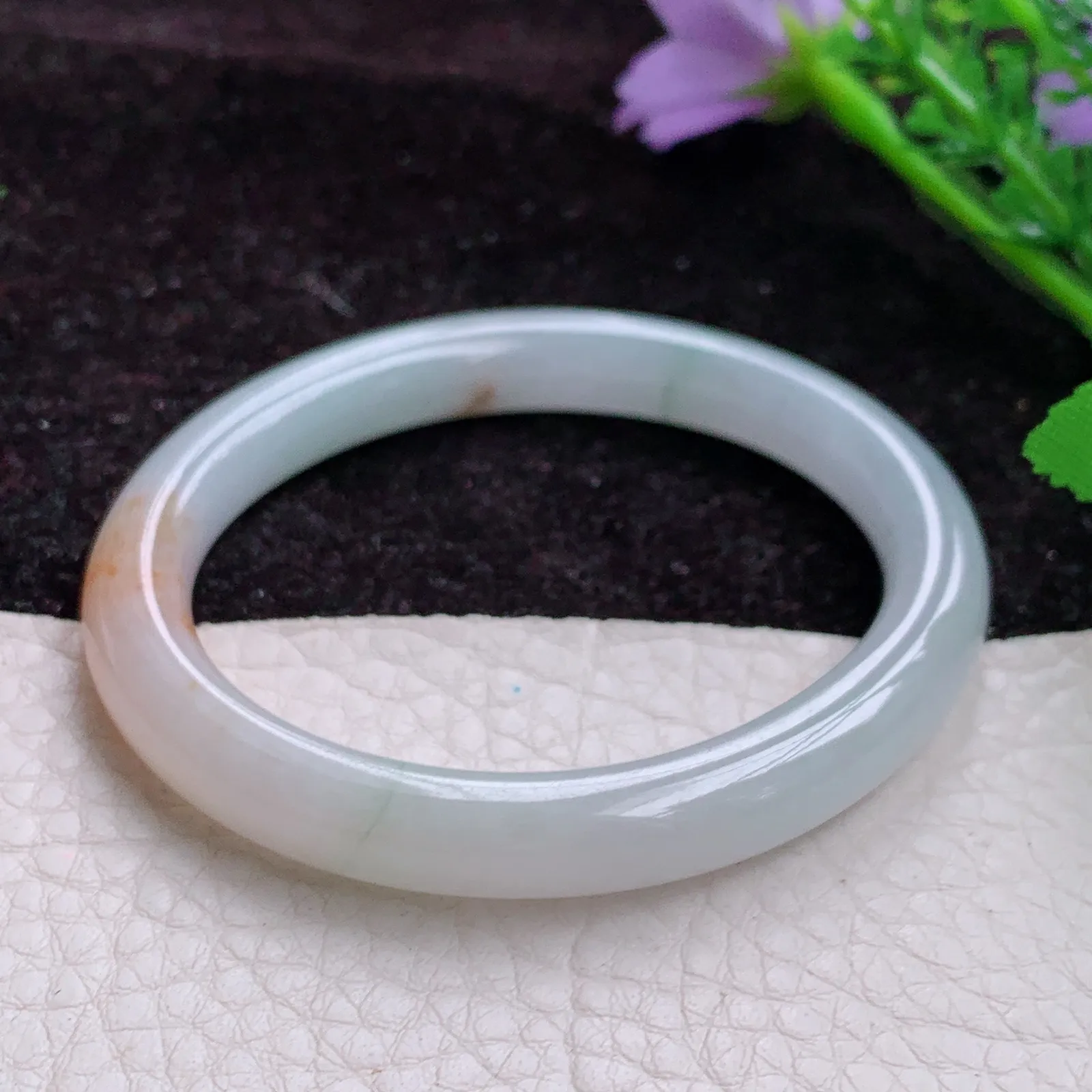 blm 53*46.5*8*7.5贵妃镯 特色天然翡翠水润三彩圆条椭形玉手镯