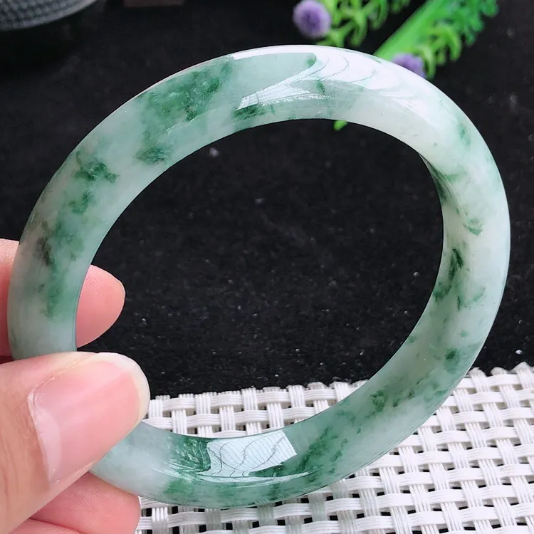 自然光58圈口老坑精美温润飘花手镯翡翠玉镯尺寸58/12/8.6