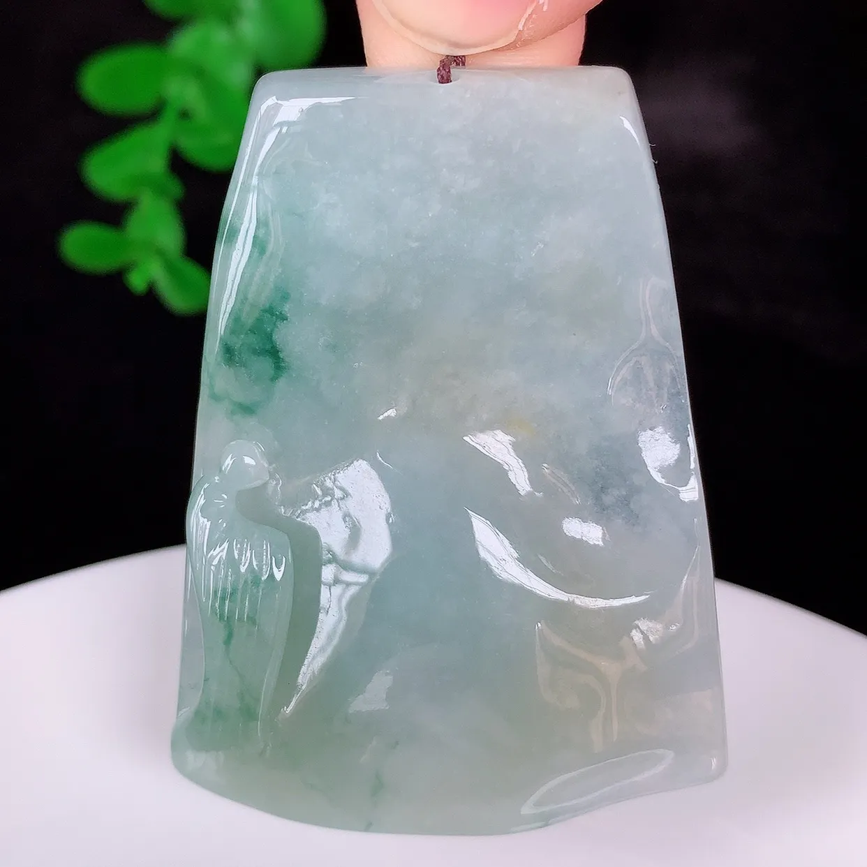 自然光实拍，冰润冰双彩黄加绿翡翠悟道吊坠，翡翠悟道寓意“祥和，安宁，吉祥，幸福”，佩戴效果优雅迷人，性价比超高！#60.28