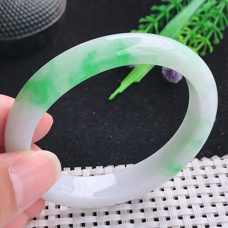 自然光55圈口老坑精美冰润飘阳绿贵妃手镯翡翠玉镯尺寸55/46/11.3/8