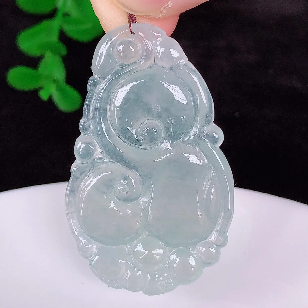 自然光实拍，冰种翡翠如意吊坠，翡翠如意，上身效果非常美，饱满大气，工艺美，万事如意，如意一生 #01.28