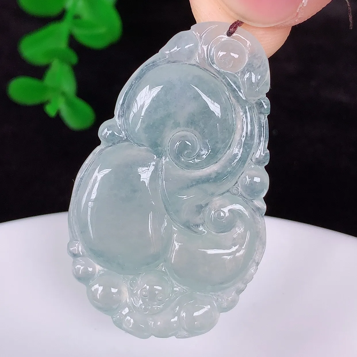 自然光实拍，冰种翡翠如意吊坠，翡翠如意，上身效果非常美，饱满大气，工艺美，万事如意，如意一生 #01.28