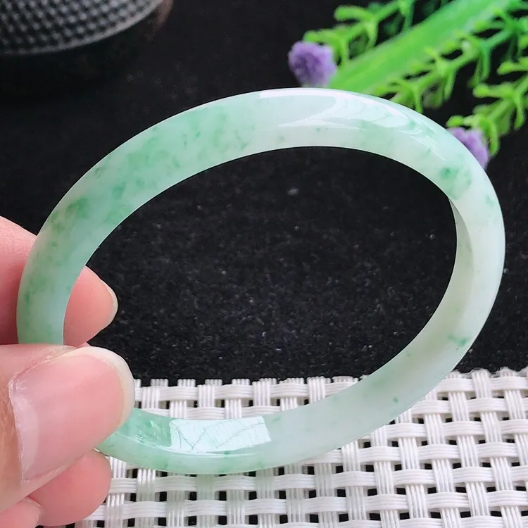 自然光53圈口老坑秀气冰润飘花贵妃手镯翡翠玉镯尺寸53/46.5/7.8/5.5