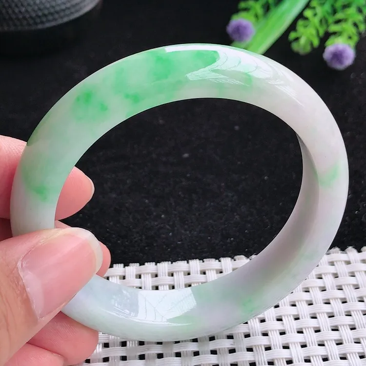 自然光55圈口老坑精美温润飘阳绿手镯翡翠玉镯尺寸55/12.5/8.6