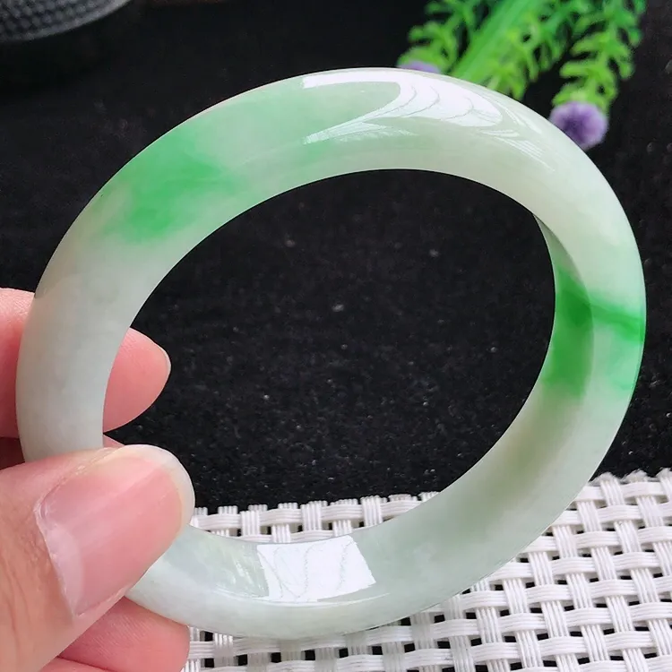 自然光56圈口老坑精美温润飘阳绿手镯翡翠玉镯尺寸56/12.6/8.8