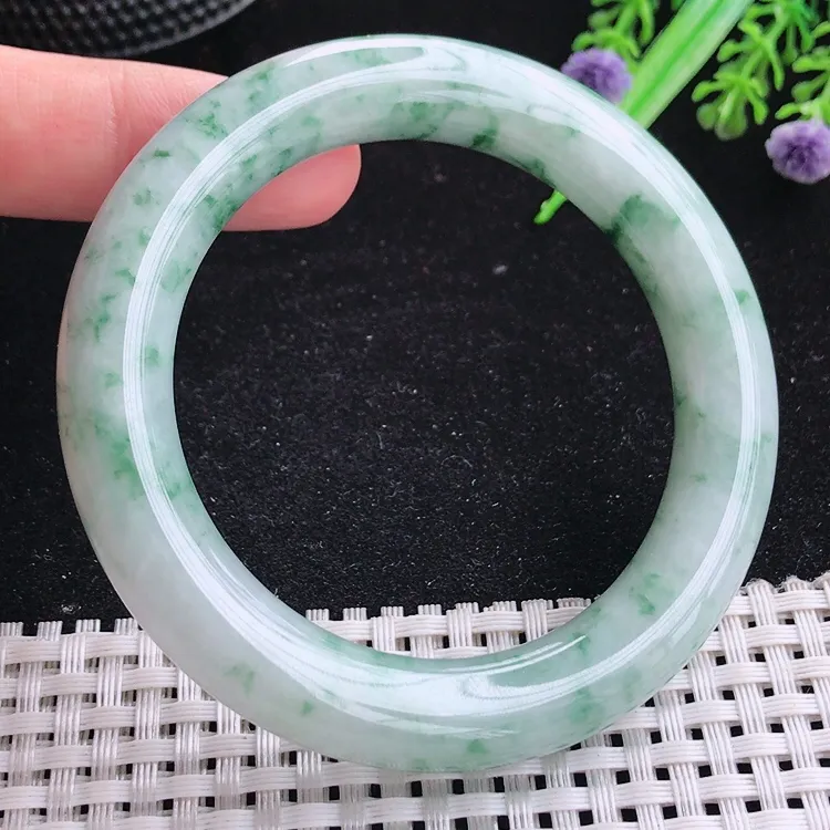 自然光54.5圈口老坑精美温润飘花圆条手镯翡翠玉镯尺寸54.5/10.6/10.8