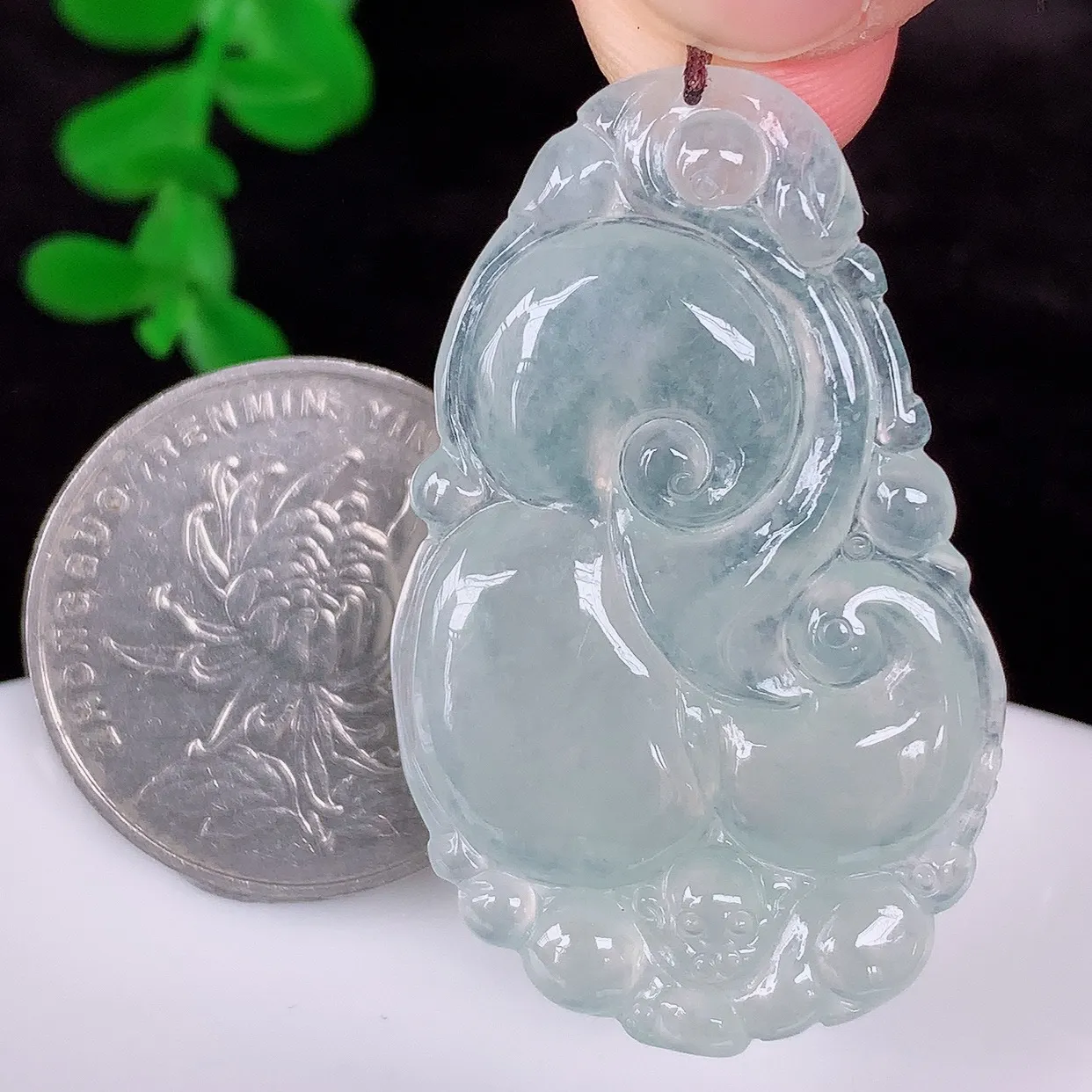 自然光实拍，冰种翡翠如意吊坠，翡翠如意，上身效果非常美，饱满大气，工艺美，万事如意，如意一生 #01.28
