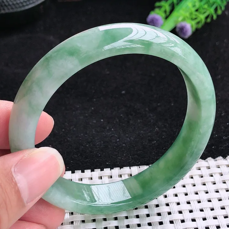 自然光59圈口老坑冰胶水灵冰飘花手镯翡翠玉镯尺寸59/13.2/7.8