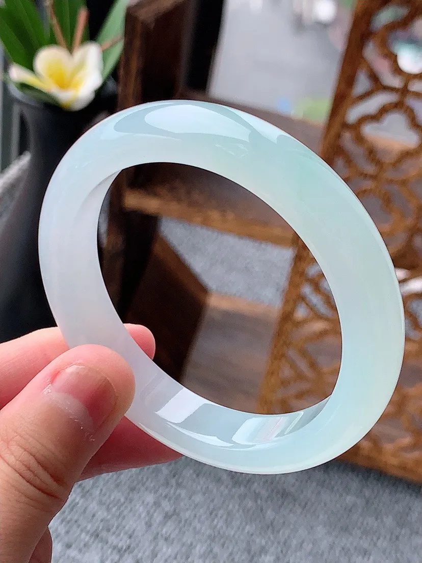 a货翡翠老坑冰种晴绿正装正圈手镯54-55圈口 尺寸54.3×11.4×8.2mm 重量52.88g 0529 A59