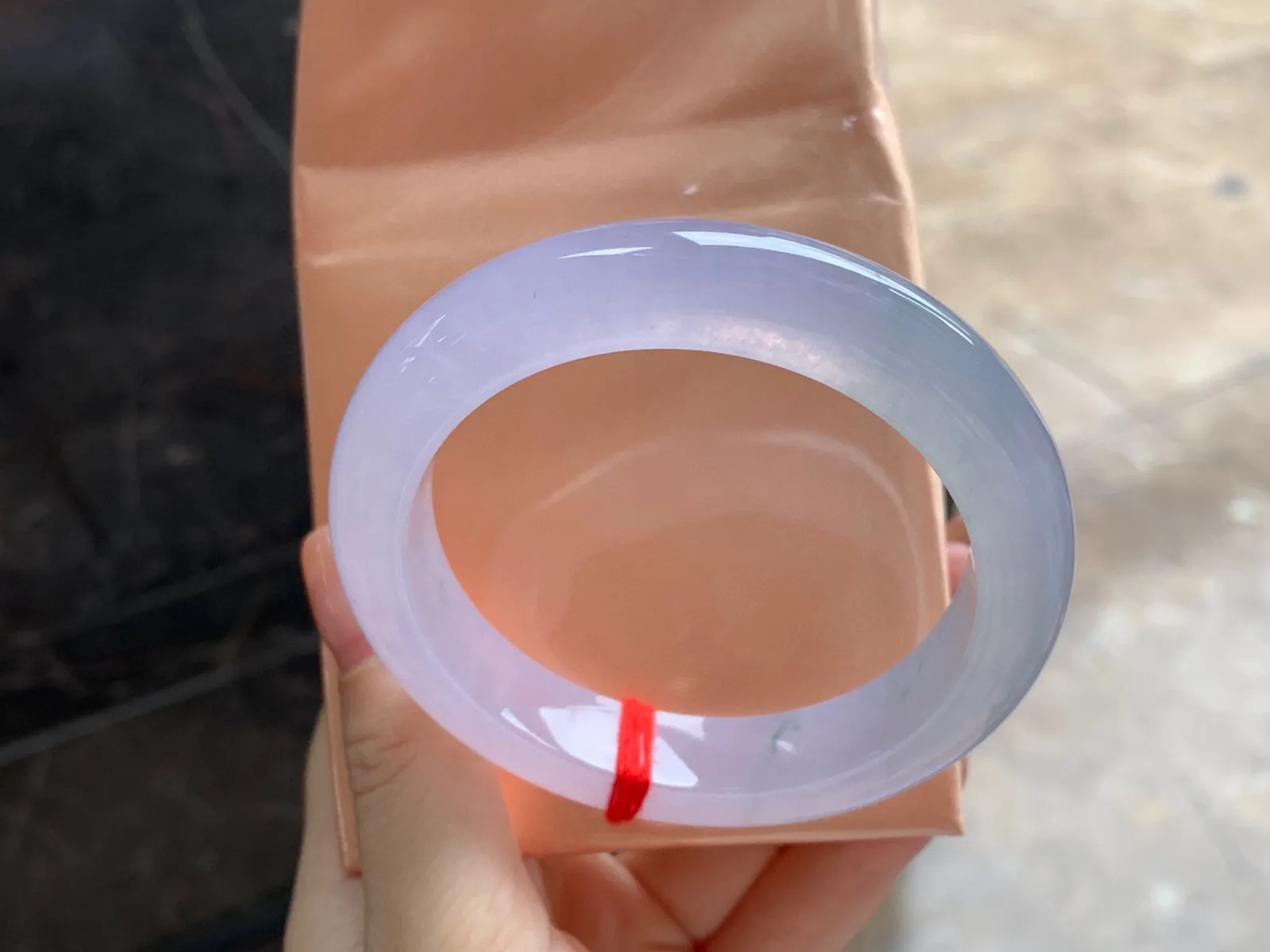 冰春手镯
尺寸：56.5-11.8-9.7mm
冰味十足～很梦幻的一支