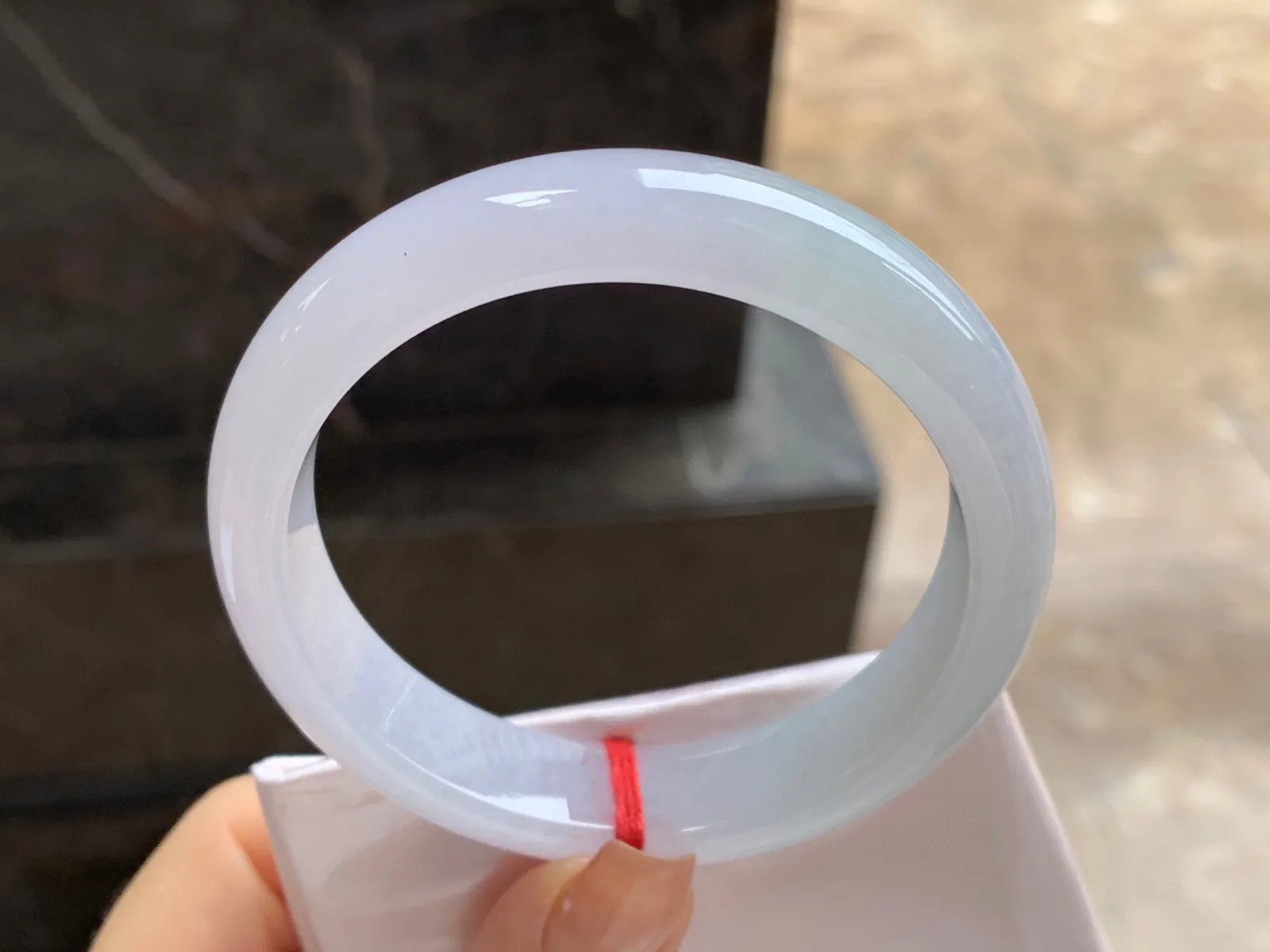 细糯手镯
尺寸：56.5-12.9-8mm
肉质细腻水润～小清新