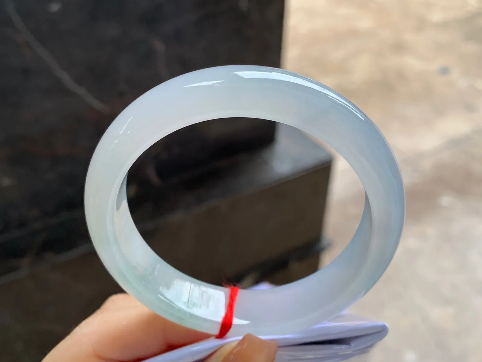 糯冰手镯
尺寸：56.7-13.2-8.3mm
种水好 小清新上手好看